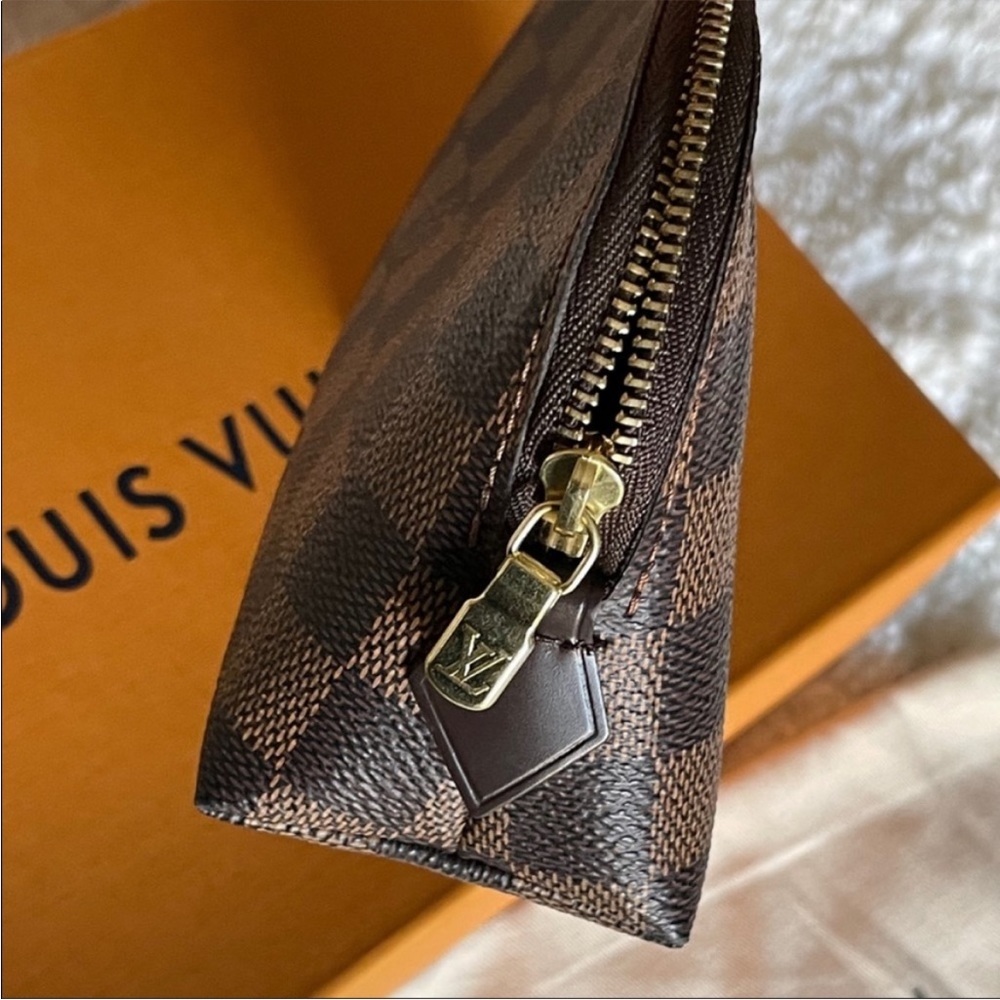 Louis Vuitton Cosmetic Pouch ❤️ - Picture 9 of 16